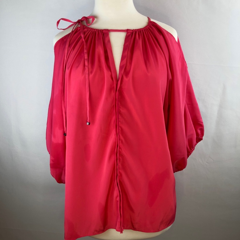 Kenneth Cole cold shoulder Blouse Sz XS